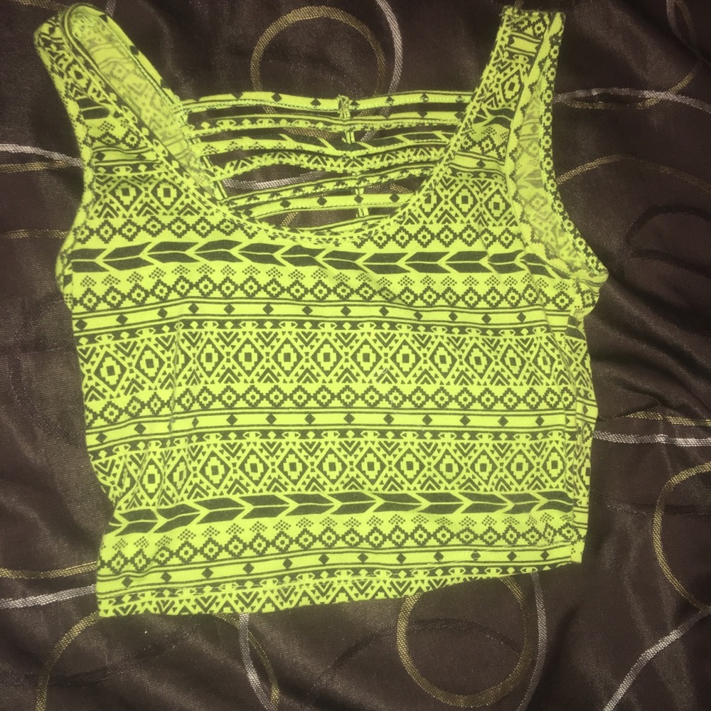 Crop top